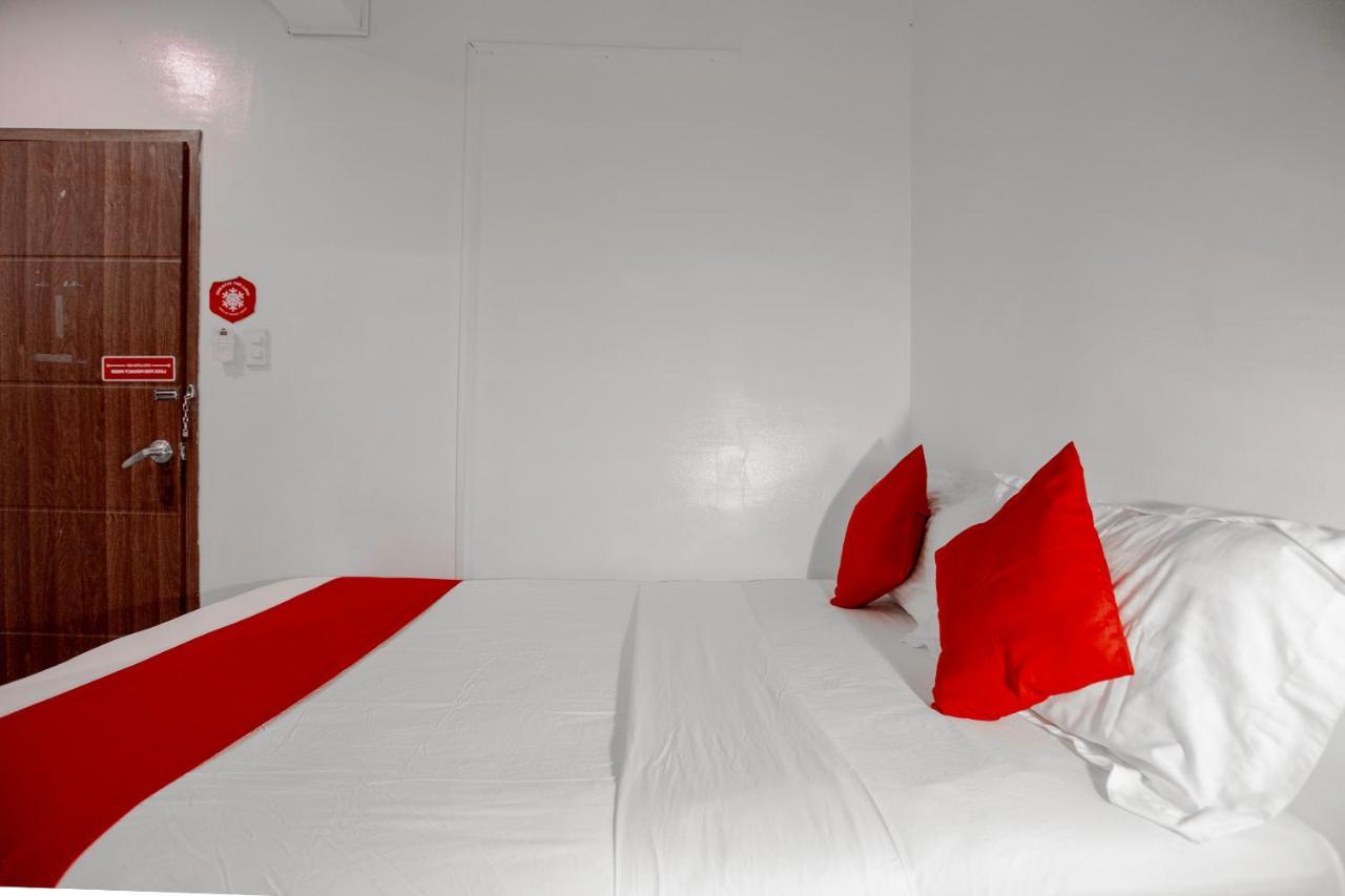 Super Oyo 134 The Bedstation Hotel Mandaluyong Exterior photo