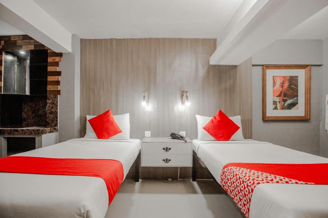 Super Oyo 134 The Bedstation Hotel Mandaluyong Exterior photo