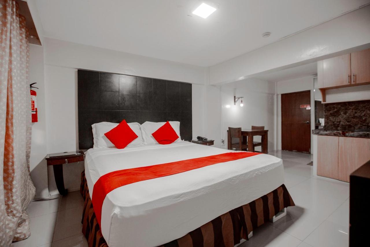 Super Oyo 134 The Bedstation Hotel Mandaluyong Exterior photo