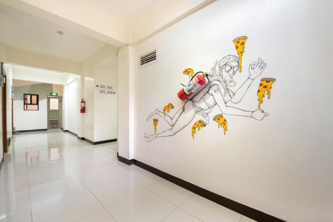 Super Oyo 134 The Bedstation Hotel Mandaluyong Exterior photo